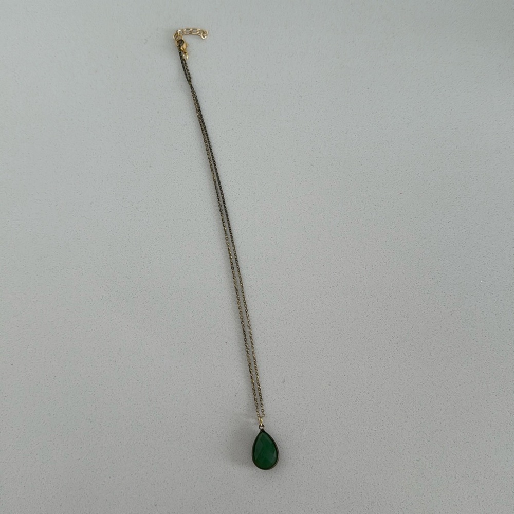 Vintage Green & Gold Gemstone Necklace - Picture 2 of 4